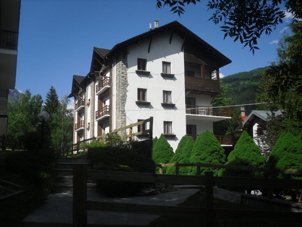 Pensione Bianca Bardonecchia Dış mekan fotoğraf